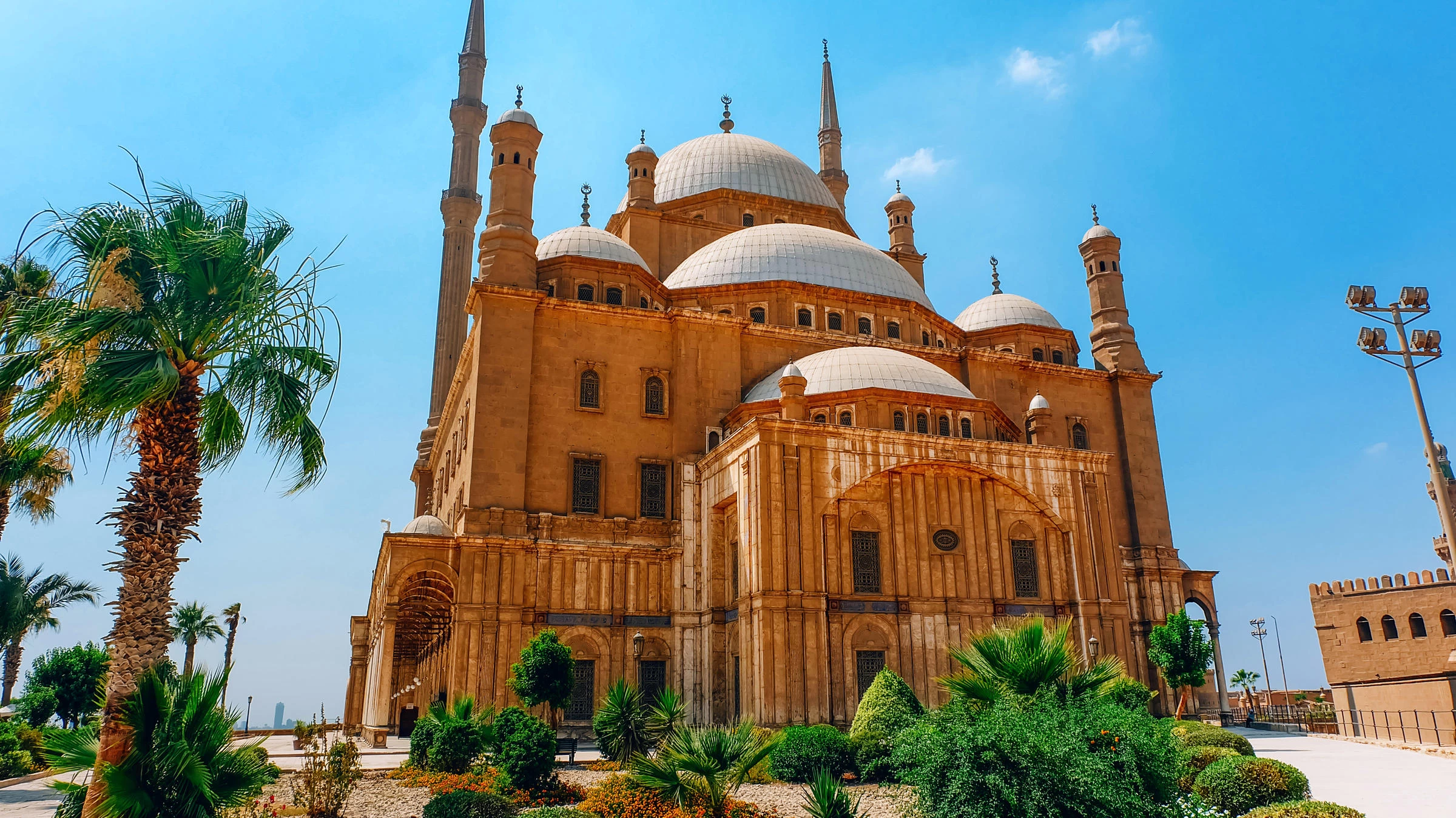 Discover Cairo 2 Days Tour }}