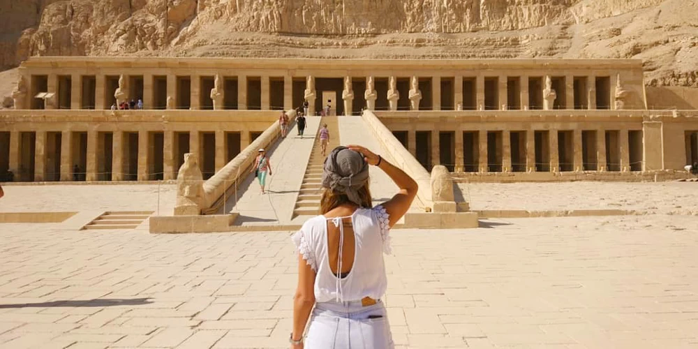 Luxor Classic Day Trip }}